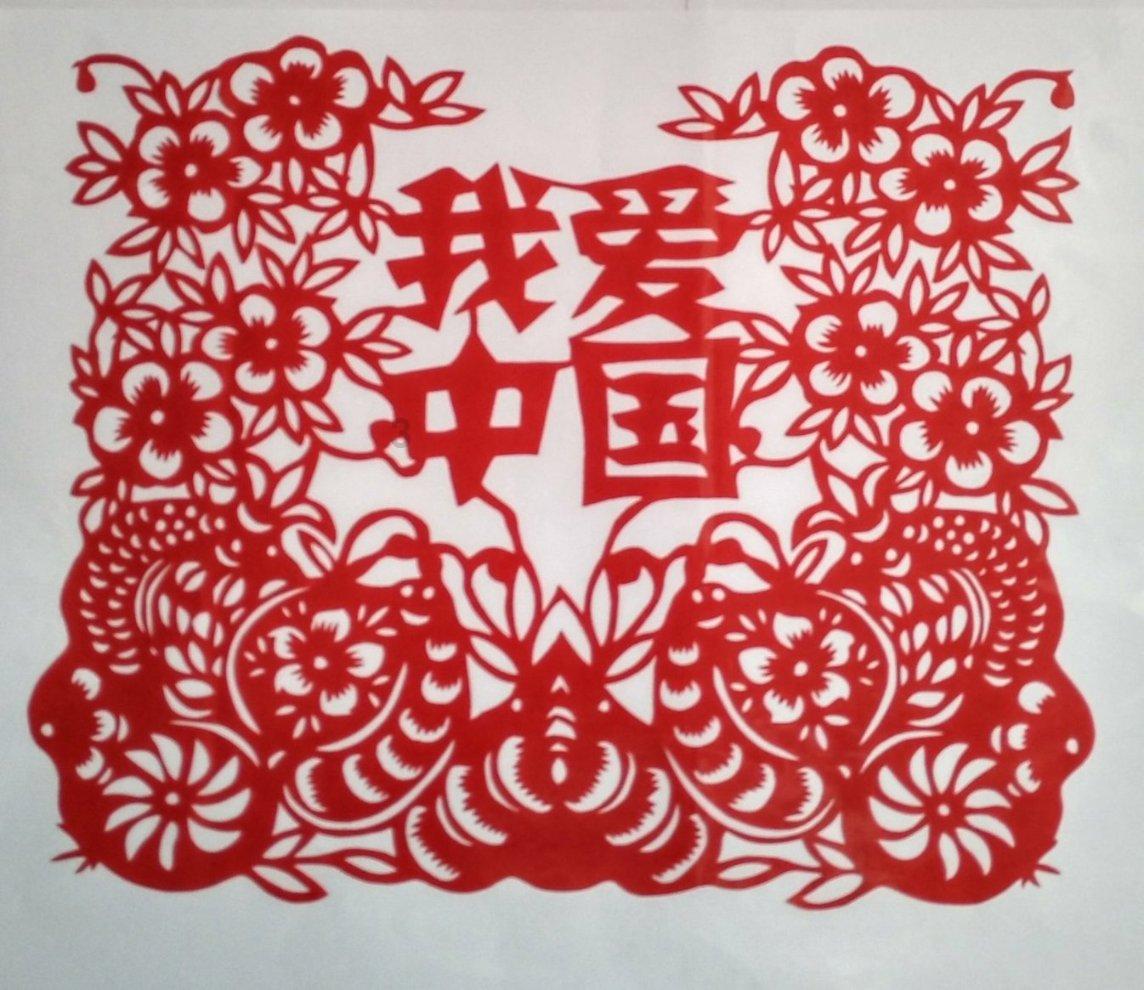 这届年轻人送礼:父母第一,领导最后